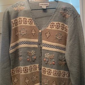 NWT cardigan beautiful blue & cream colors Alfred Dunner brand